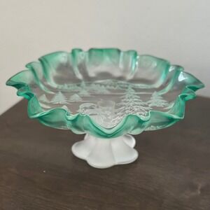 MIKASA PEDESTAL CHRISTMAS WINTER CANDY DISH‎ RUFFLED FLUTED EDGES FROSTED GREEN